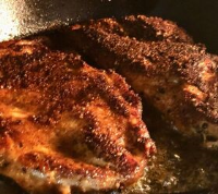 The Best Cast Iron Skillet Chicken Breast Recipe | Foodt… image