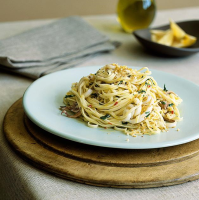Taglierini with squid, garlic and chilli recipe | Pasta recipe ... image